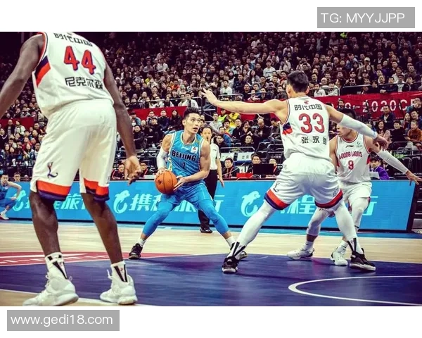 CBA北京首钢对阵山东直播精彩赛事全程回顾与分析