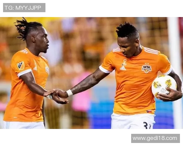 休斯顿敦迪纳摩迎战费城联合争夺美职联季后赛资格的关键之战