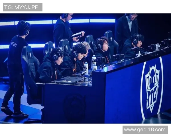 北京羽毛球队在杯赛中的实力展现与未来发展潜力分析MBA 北京羽毛球队在杯赛中的实力展现与未来发展潜力分析MBA