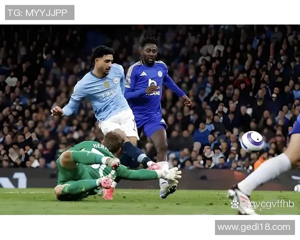 马内的传奇之路：从非洲小村到欧洲顶级足球舞台的辉煌历程