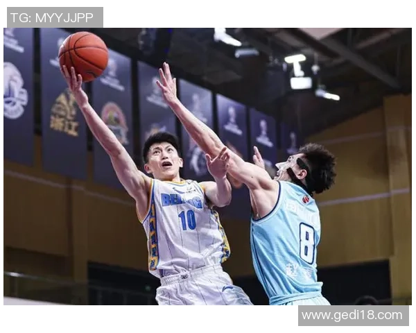 2013年北京首钢与青岛双星激战回顾:篮球场上的荣耀与挑战 2013年北京首钢与青岛双星激战回顾:篮球场上的荣耀与挑战