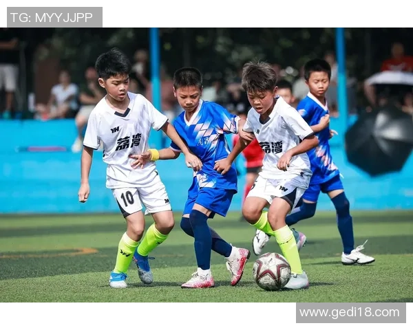 广州足球队实力对比深度解析及未来发展趋势探讨