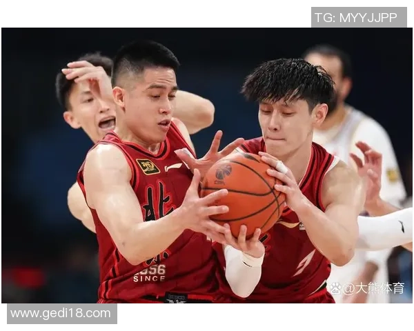 深圳篮球队强势崛起在篮球状态排行榜中荣获第三名的辉煌成就