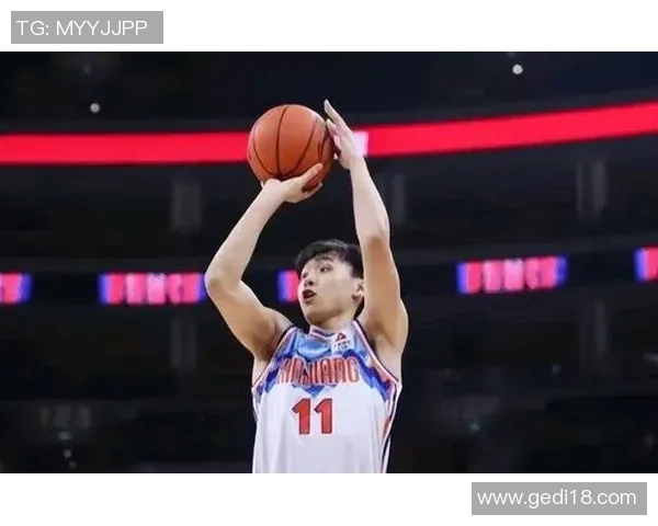 齐麟的崛起与挑战：探索新星在篮球赛场上的奋斗与成长之路