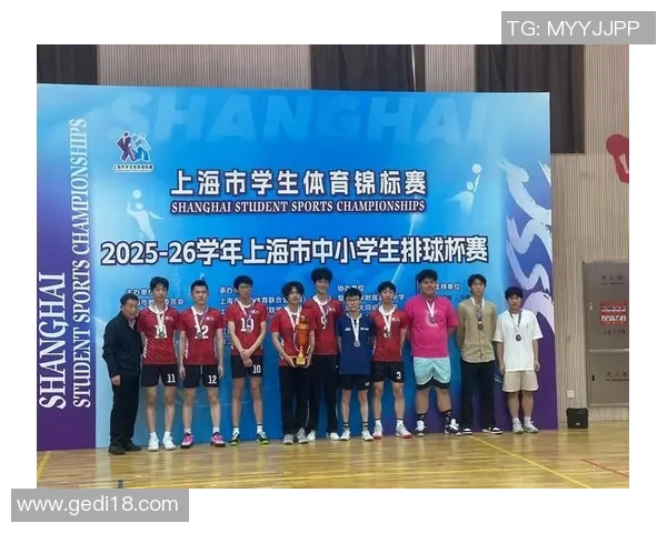 上海排球队的耐力训练与比赛表现探讨 上海排球队的耐力训练与比赛表现探讨